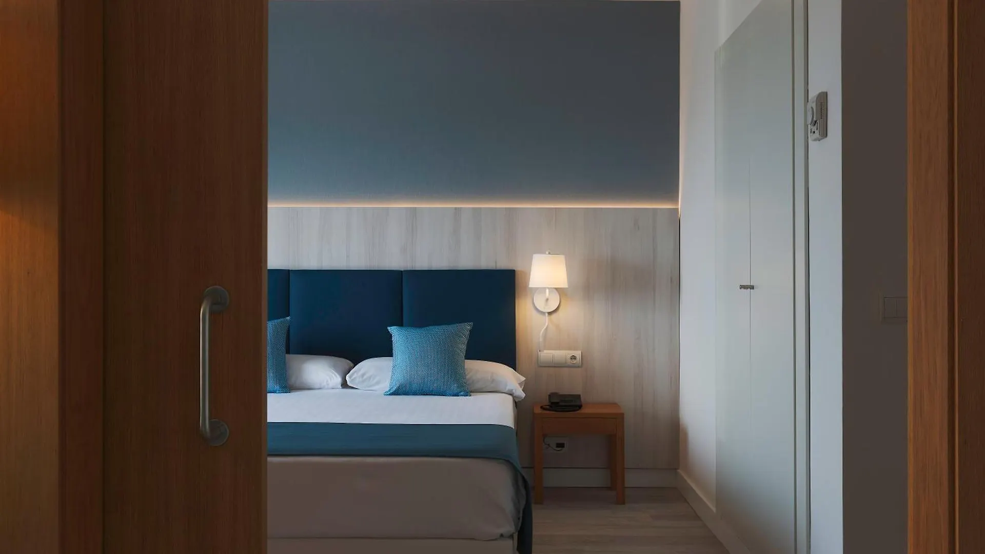 Hotel Alua Illa De Menorca S'Algar 4*,  Španělsko